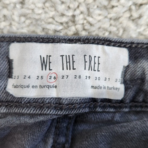 We The Free Girlfriend Jeans Embroidered Floral Cut Off Hem Cotton Blend Size 26 - Picture 2 of 16